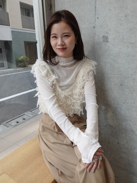 「CORNERS（コーナーズ）のツイルサイドタックコクーンパンツ（チノパンツ）」を使った、あかねさん（レディース・165cm）の冬コーディネート