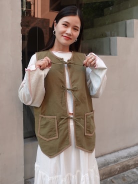 「アイテム（ベスト）」を使った、あかねさん（レディース・164cm）の夏コーディネート