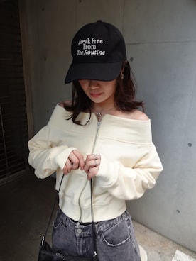 「CORNERS（コーナーズ）のアイテム（ショルダーバッグ）」を使った、あかねさん（レディース・164cm）の秋コーディネート