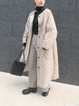 「リバーシブル」｜「アイテム（音楽/本・雑誌）」を使った、あかねさん（レディース・164cm）の冬コーディネート