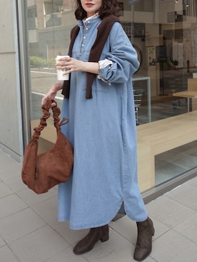 「CORNERS（コーナーズ）のアイテム（ショルダーバッグ）」を使った、あかねさん（レディース・164cm）の秋コーディネート