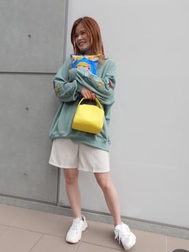 「ごきげんウィーク」｜「アイテム（音楽/本・雑誌）」を使った、あかねさん（レディース・164cm）の春コーディネート