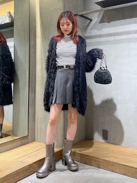 「PAGEBOY（ページボーイ）のモンスターフェザーカーディガン（カーディガン/ボレロ）」を使った、サエさん（レディース・159cm）の秋コーディネート