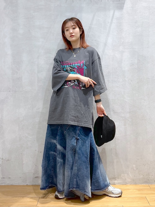 PAGEBOY新宿ルミネエスト店サエさんのTシャツ/カットソーを使った