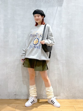 「レッグウォーマー」｜「アイテム（ハンチング/ベレー帽）」を使った、サエさん（レディース・159cm）の冬コーディネート