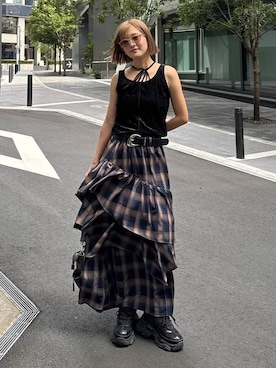 「アイテム（タンクトップ）」を使った、サエさん（レディース・159cm）の秋コーディネート