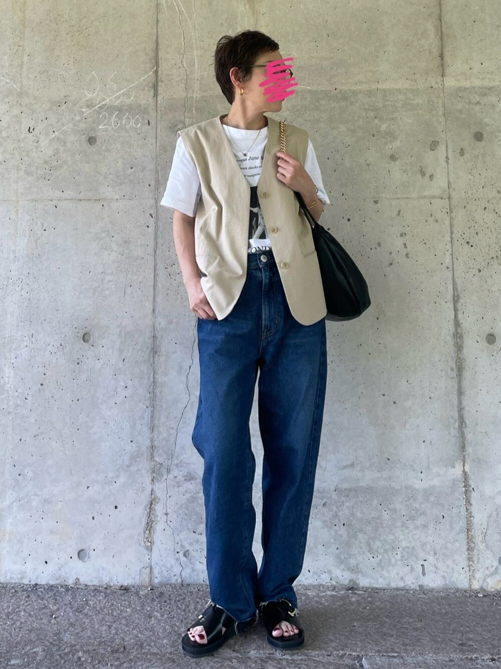 APCデニムバック※古着コーデにお奨め A.P.C.のショルダーバッグを使った人気ファッション