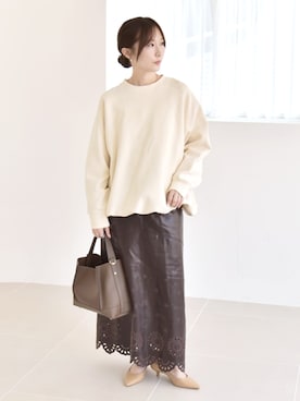 「SHIPS」｜「アイテム（スウェット）」を使った、穂坂さん（レディース・156cm）の秋コーディネート