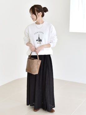 「quaranciel（カランシエル）のquaranciel: 2way コンビ バケツ ショルダーバッグ × フェイクファー 巾着（ショルダーバッグ）」を使った、穂坂さん（レディース・156cm）の秋コーディネート