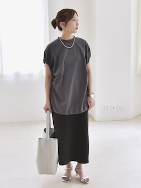 「黒スカート」｜穂坂さん（レディース・156cm）の夏コーディネート