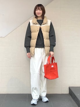 「アイテム（ダウンベスト）」を使った、kokoroさん（レディース・169cm）の秋コーディネート