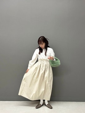 「冬の差し色コーデ」｜「アイテム（ワンピース/ドレス）」を使った、ayane nishiさん（レディース・155cm）の冬コーディネート