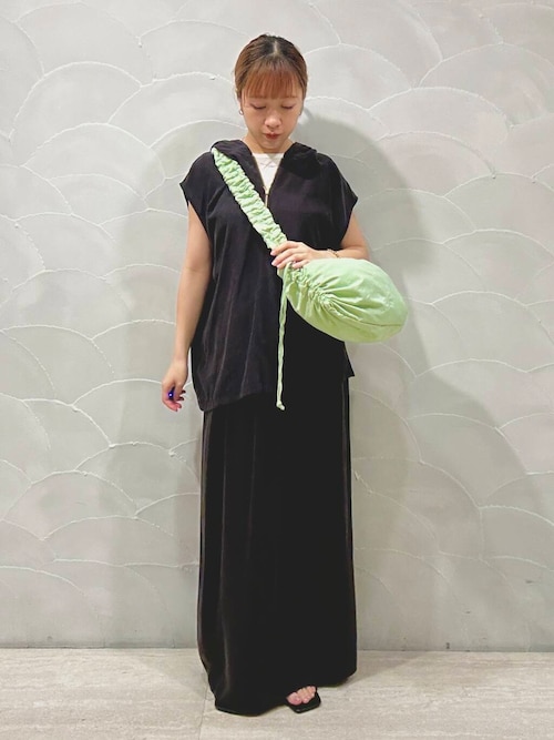 new basic　ドライツイストノースリーブカットソー