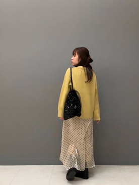 「URBAN RESEARCH ROSSO WOMEN（アーバンリサーチ　ロッソ）のドットフロッキーフレアスカート（スカート）」を使った、ayane nishiさん（レディース・155cm）の冬コーディネート