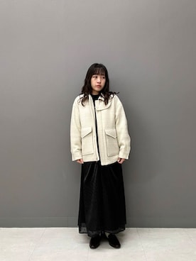 「URBAN RESEARCH ROSSO WOMEN（アーバンリサーチ　ロッソ）のドットフロッキーフレアスカート（スカート）」を使った、ayane nishiさん（レディース・155cm）の秋コーディネート