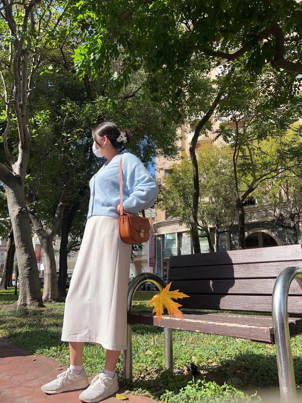 「高身長女子、寶寶藍、藍白、布鞋」｜「NEW BALANCEの997H（スニーカー、ベージュ系）」を使った、🧸175さん（レディース・175cm）の冬コーディネートの1枚目の写真