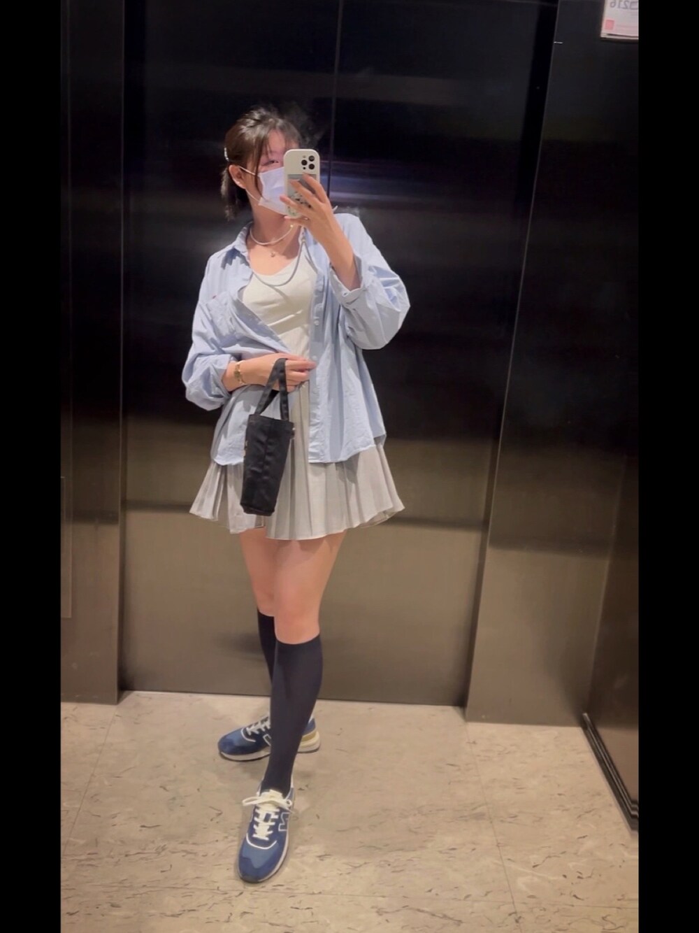 「高身長女子」｜「NEW BALANCEの27.5/U574LGBB韓國海軍藍（スニーカー、ブルー系）」を使った、🧸175さん（レディース・175cm）の春コーディネートの1枚目の写真