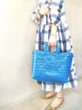 「Chloe（クロエ）のアイテム（シューズ、ゴールド系）」を使った、KArobaさんの春コーディネート