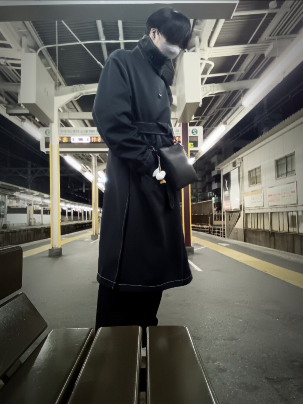 「六波羅蜜寺、京都」｜「RAGEBLUEの【THEIRB/ゼアーブ】シンセティックレザー/ウエスタンバックル/ショルダーバッグ（ショルダーバッグ、ブラック系）」を使った、ゅ ぅ  さん（メンズ・179cm）の冬コーディネートの1枚目の写真