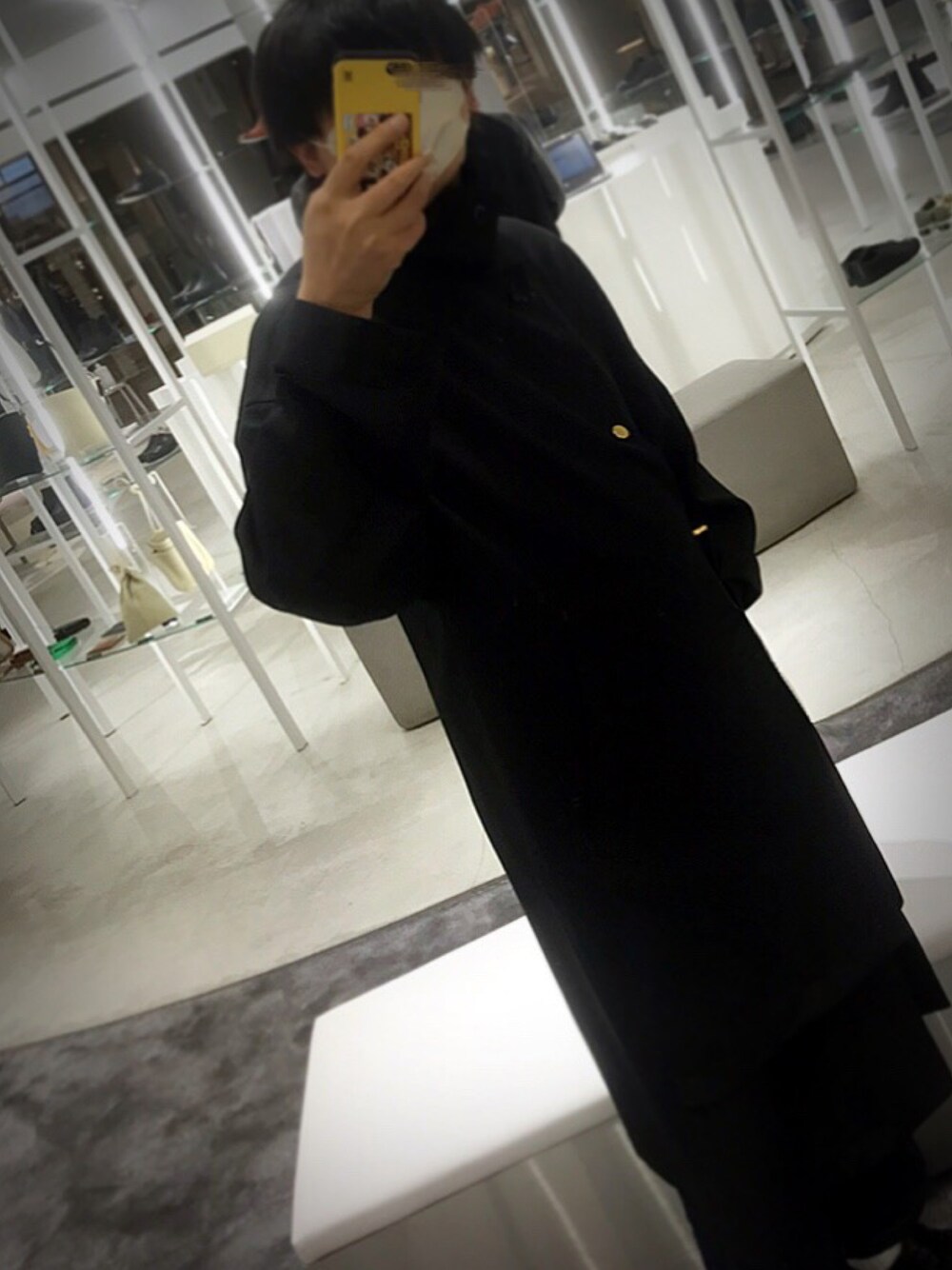 「TOGA、おしゃれさんと繋がりたい」｜「TOGAのアイテム（ジャケット/アウター、ブラック系）」を使った、ゅ ぅ  さん（メンズ・180cm）の冬コーディネートの1枚目の写真