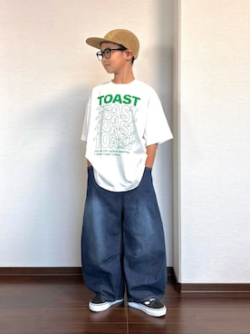 「PAIRMANON STREET（ペアマノンストリート）の【90-160cm】【綿100%】ロゴ フォト 半袖Tシャツ【PAIRMANON STREET】（Tシャツ/カットソー、ホワイト系）」を使った、ryoooutaaaさん（キッズ・135cm）の夏コーディネート