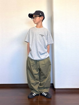 「LOWRYS FARM（ローリーズファーム）のＰＣショートＴＥＥ　683685（Tシャツ/カットソー、グレー系）」を使った、ryoooutaaaさん（キッズ・135cm）の夏コーディネート