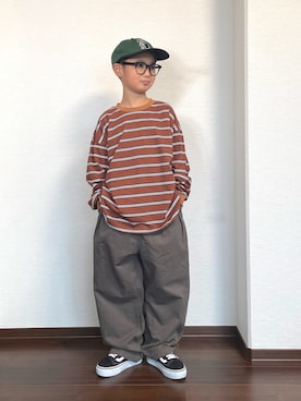 「アイテム（トップス）」を使った、ryoooutaaaさん（キッズ・129cm）の秋コーディネート