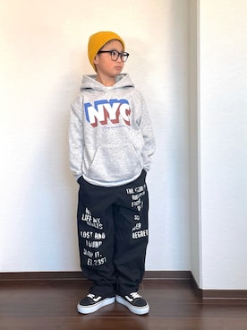 「アイテム（トップス）」を使った、ryoooutaaaさん（キッズ・129cm）の冬コーディネート