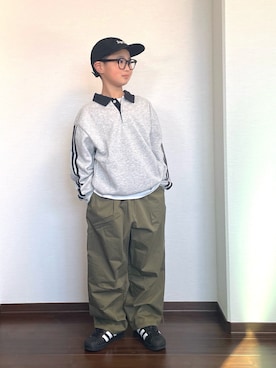 「アイテム（スニーカー）」を使った、ryoooutaaaさん（キッズ・129cm）の冬コーディネート