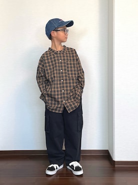 「アイテム（パンツ）」を使った、ryoooutaaaさん（キッズ・129cm）の秋コーディネート