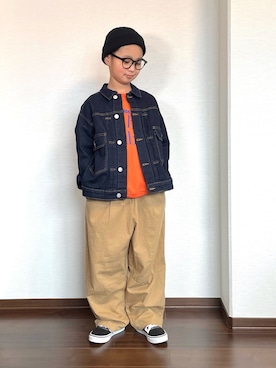 「アイテム（デニムジャケット）」を使った、ryoooutaaaさん（キッズ・129cm）の秋コーディネート