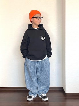 「アイテム（シューズ）」を使った、ryoooutaaaさん（キッズ・129cm）の秋コーディネート