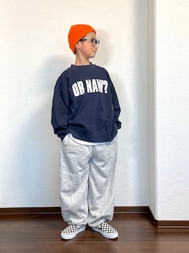 「アイテム（スニーカー）」を使った、ryoooutaaaさん（キッズ・129cm）の冬コーディネート