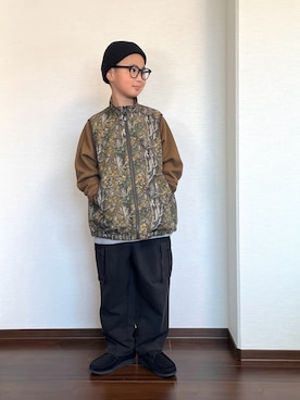 「アイテム（トップス）」を使った、ryoooutaaaさん（キッズ・129cm）の秋コーディネート