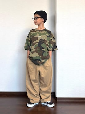 「アイテム（カーゴパンツ、ベージュ系）」を使った、ryoooutaaaさん（キッズ・135cm）の秋コーディネート
