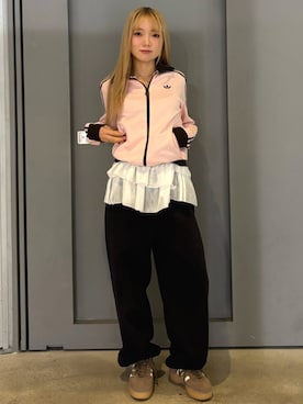 「アイテム（ジャージ）」を使った、UIさん（レディース・154cm）の冬コーディネート