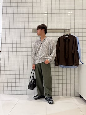 「アイテム（ボストンバッグ）」を使った、shinshinさん（メンズ・166cm）の秋コーディネート