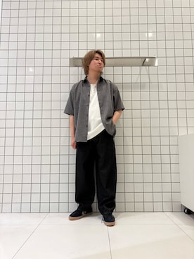 「SENSE OF PLACE by URBAN RESEARCH(センスオブプレイスバイアーバンリサーチ)のConverse ROADCLASSIC SK LD OX(スニーカー、ブラック系)」を使った、shinshinさん(メンズ・166cm)の夏コーディネート