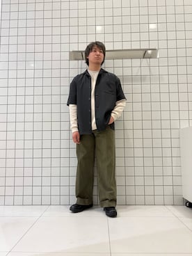 「SENSE OF PLACE by URBAN RESEARCH（センスオブプレイスバイアーバンリサーチ）の『速乾』ドライタッチオープンカラールーズショートスリーブシャツ（シャツ/ブラウス、グレー系）」を使った、shinshinさん（メンズ・166cm）の春コーディネート