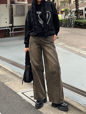 「EMODA（エモダ）のアイテム（スウェット）」を使った、永田真弓さん（レディース・168cm）の秋コーディネート