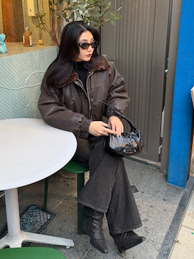 「EMODA（エモダ）のアイテム（ジャケット/アウター）」を使った、永田真弓さん（レディース・168cm）の秋コーディネート