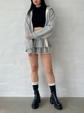 「アイテム（パーカー）」を使った、永田真弓さん（レディース・168cm）の夏コーディネート