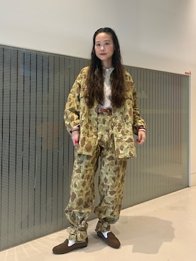 「アイテム（ミリタリージャケット）」を使った、黒田 彩乃さん（レディース・153cm）の秋コーディネート