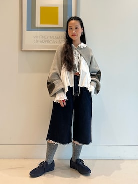 「アイテム（カーディガン/ボレロ）」を使った、黒田 彩乃さん（レディース・153cm）の秋コーディネート