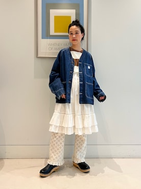 「BEAMS BOY（ビームスボーイ）の【別注】BIGMAC / エンジニア ジャケット（デニムジャケット、ブルー系）」を使った、黒田 彩乃さん（レディース・153cm）の夏コーディネート