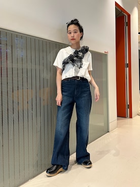 「Lee（リー）の【別注】Lee × maturely / フリスコ パンツ（デニムパンツ、ブルー系）」を使った、黒田 彩乃さん（レディース・153cm）の夏コーディネート