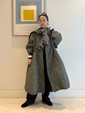 「アイテム（マフラー）」を使った、黒田 彩乃さん（レディース・153cm）の秋コーディネート