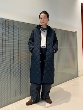 「アイテム（トップス）」を使った、黒田 彩乃さん（レディース・153cm）の秋コーディネート