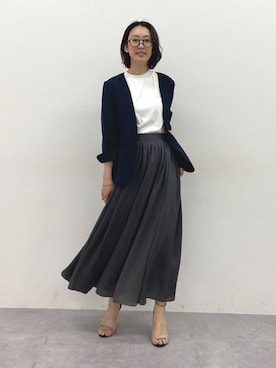 「nissen（ニッセン）のヴィンテージサテンプリーツロングスカート＜大きいサイズ有＞（スカート、ブラック系）」を使った、あやぱんさん（レディース・157cm）の春コーディネート