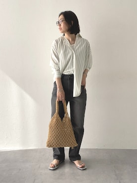 「nissen（ニッセン）のハイウエストストレートブラスト加工ストレッチデニムパンツ（パンツ、グレー系）」を使った、あやぱんさん（レディース・157cm）の春コーディネート